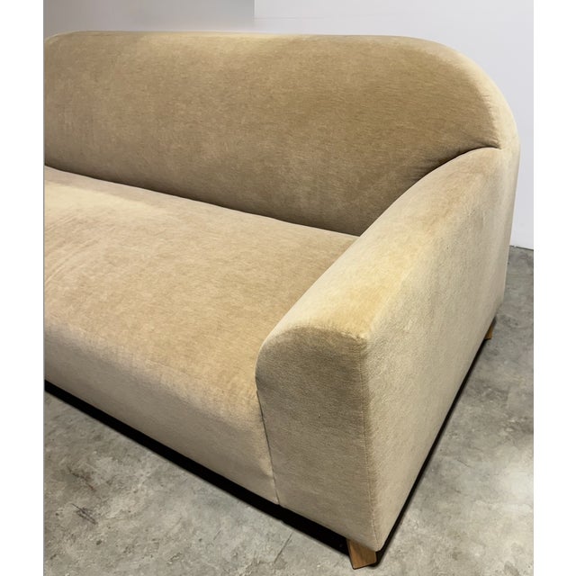 Mid-Century Modern Holland & Sherry Wilshire Sofa For Sale - Image 3 of 18