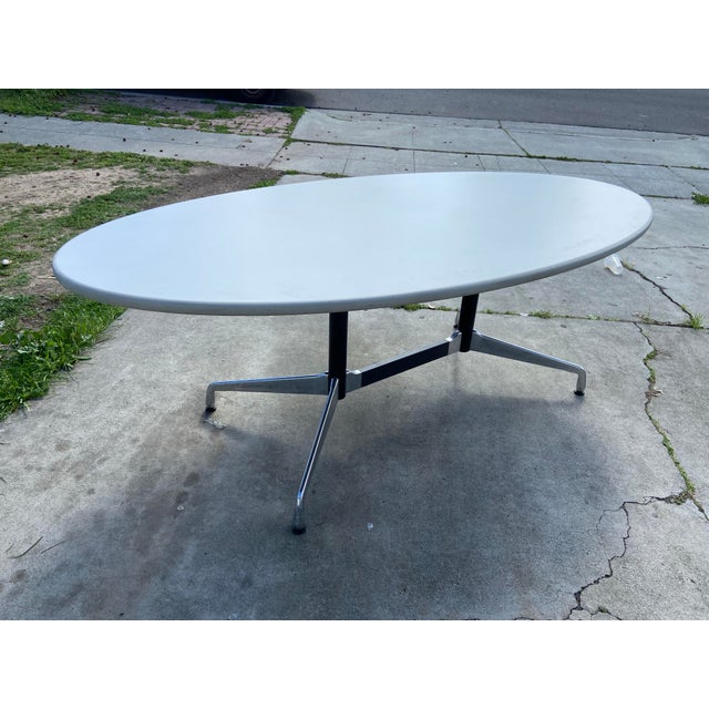 Vintage Oval Conference Table with Herman Miller Attributed Aluminum Segmented Base For Sale - Image 11 of 11