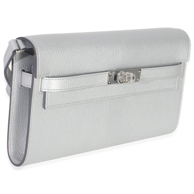 Contemporary Argent Metallic Chevre Chamkilight Kelly Wallet To Go PHW For Sale - Image 3 of 9
