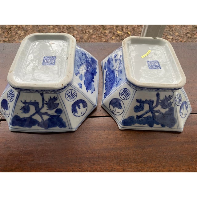 Mid 20th Century Hand-Painted Asian 8-Point Ceramic Serving Bowls - Set of 2 For Sale - Image 4 of 10