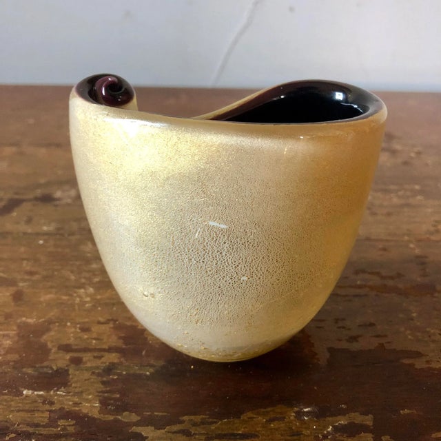 Hollywood Regency Vintage Small Violet Gold Murano Vase For Sale - Image 3 of 5