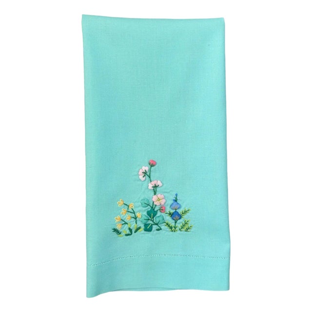 Vintage Aqua Linen Guest Towel with Padded Satin Stitch Floral Embroidery, Single Turquoise Fingertip Towel, Art Deco Era Linen For Sale