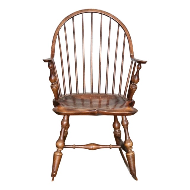 d.r. Dimes Continuous Arm Windsor Rocking Chair Bench Made in New Hampshire For Sale