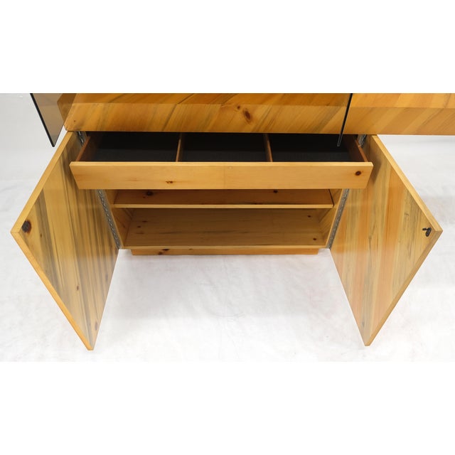 Milo Baughman Thayer Cogging Yew Wood Cantilever Console Chine Display Cabinet For Sale - Image 11 of 15