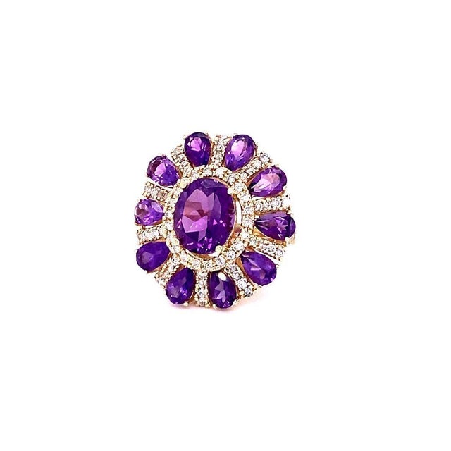 8.28 Carat Natural Amethyst and Diamond Yellow Gold Cocktail Ring, Size 7 For Sale In Los Angeles - Image 6 of 11
