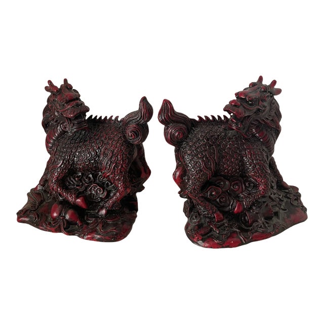 Vintage 1990s Red Cinnabar Chinese Food Dogs a Pair For Sale