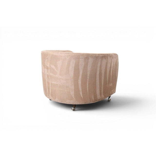 Mid Century Tub Chair in the Manner of Milo Baughman For Sale - Image 9 of 10