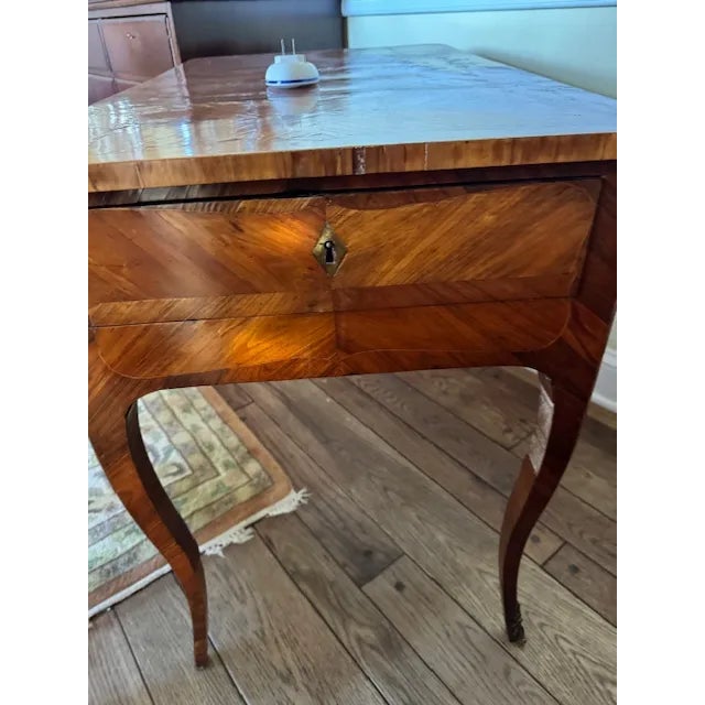 Chestnut Late 19th-Century French Is Louis XV-Style Marquetry Writing Desk or Writing Table For Sale - Image 8 of 15