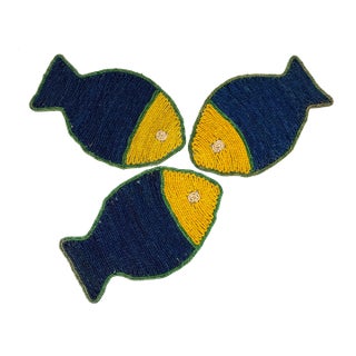Woven Straw Fish Trivets - Set of 3 For Sale