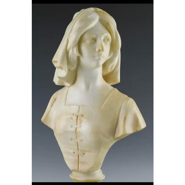 Italian Alabaster Bust of a Young Woman, Circa 1900 For Sale - Image 4 of 9