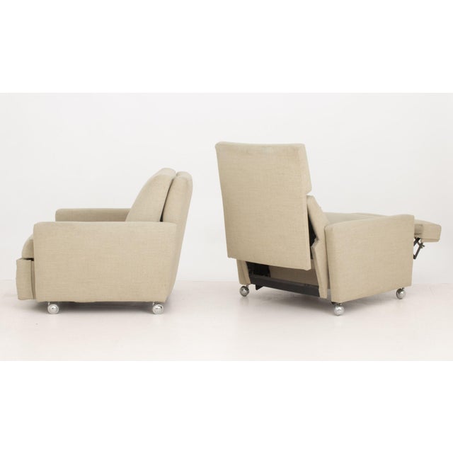Pair of Modern Wool Upholstered Reclining Chairs For Sale In New York - Image 6 of 12