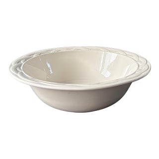 Vintage Pfaltzgraff Acadia White Serving Bowl – Off-White Stoneware With Woven Rim For Sale