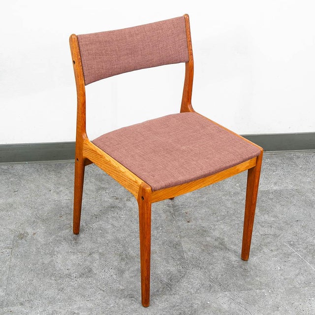 Wood Mid Century Danish Modern Dining Chairs Set of 4 Denmark Pink Fabric Oak Vintage For Sale - Image 7 of 11