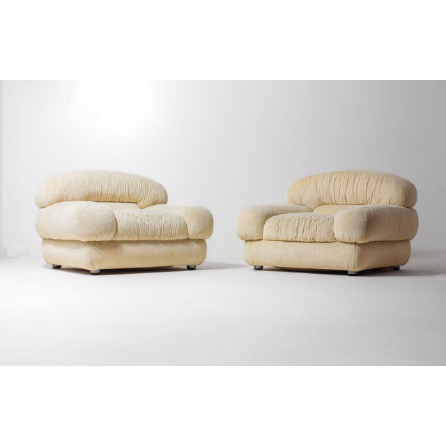Italian Lounge Chairs in Cream Coloured Fabric, 1970s, Set of 2 For Sale - Image 16 of 16