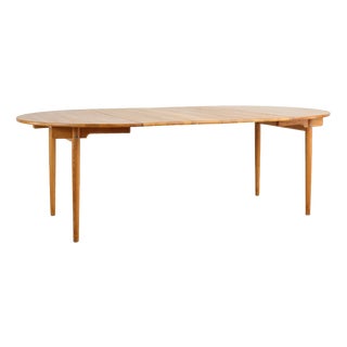 Round Extendable Dining Table in Oak by Hans J. Wegner, Denmark, 1970s For Sale