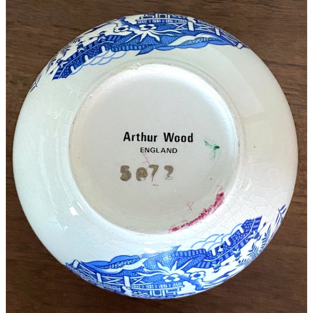 Vintage Chinoiserie Round Blue Willow Porcelain Vase For Sale - Image 9 of 10
