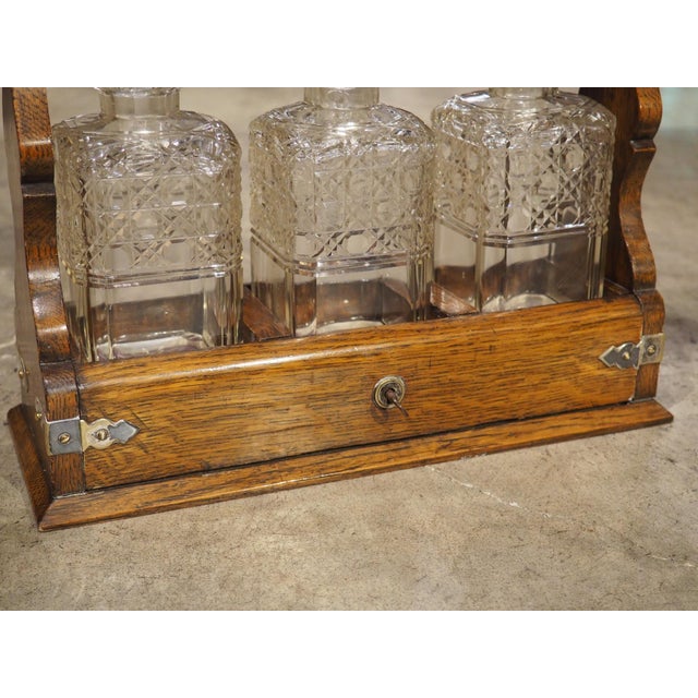 Wood 19th Century 3-Bottle English Oak and Silver Plated Locking Decanter Set For Sale - Image 7 of 18