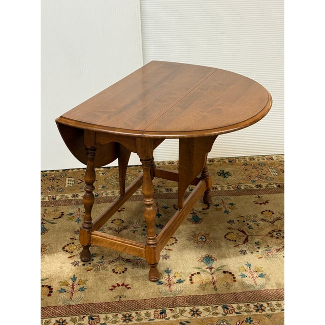 American Ethan Allen Drop Leaf Side Table For Sale - Image 3 of 12