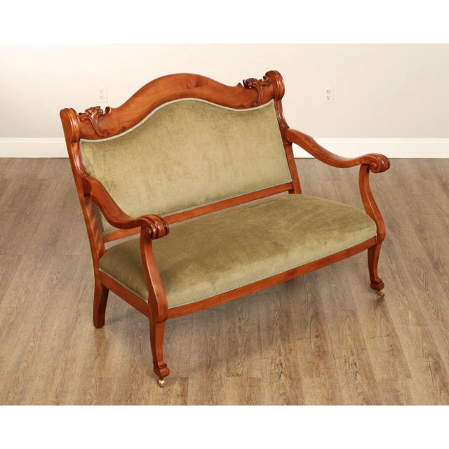 High Quality Custom Upholstery Settee With Carved Lion Heads On Backrest