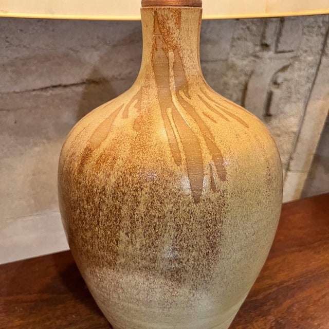 1960s 1960s Style Wishon Harrell Stoneware Table Lamp Art Pottery For Sale - Image 5 of 9