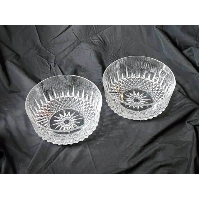 1960s Mid-Century Modern Arcoroc France Vintage 8" Serving Bowl Clear Cut Crystal Diamant Pattern - Set of 2 For Sale - Image 4 of 10