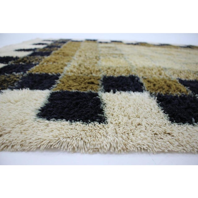 1960s Abstract Wool Rug by Hojer Eksport Wilton, Denmark, 1960s For Sale - Image 5 of 8
