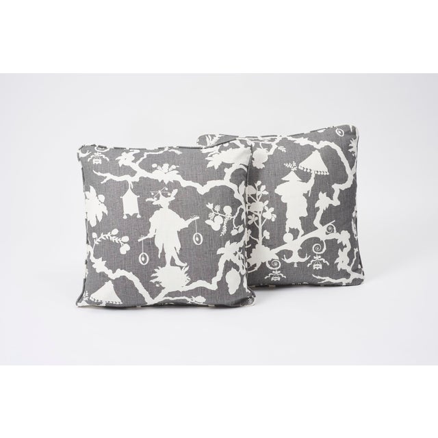 Contemporary Schumacher Double-Sided Pillow in Shantung Silhouette Linen Print For Sale - Image 3 of 6
