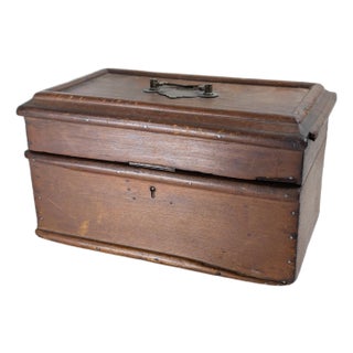 19th Century American Georgian Style Rustic Primitive Wood Box For Sale