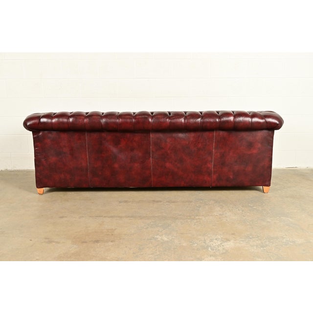 Hancock & Moore Style English Oxblood Tufted Leather Chesterfield Sofa | Circa 1980s For Sale - Image 13 of 15