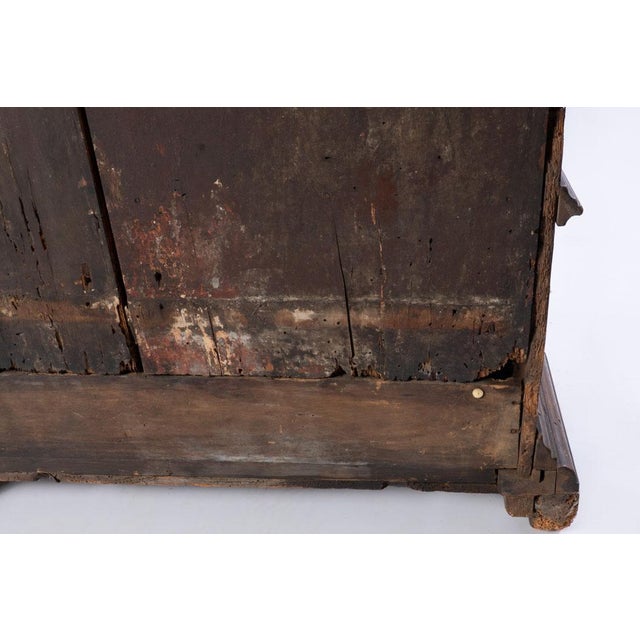 18th Century Italian Cupboard For Sale - Image 14 of 18