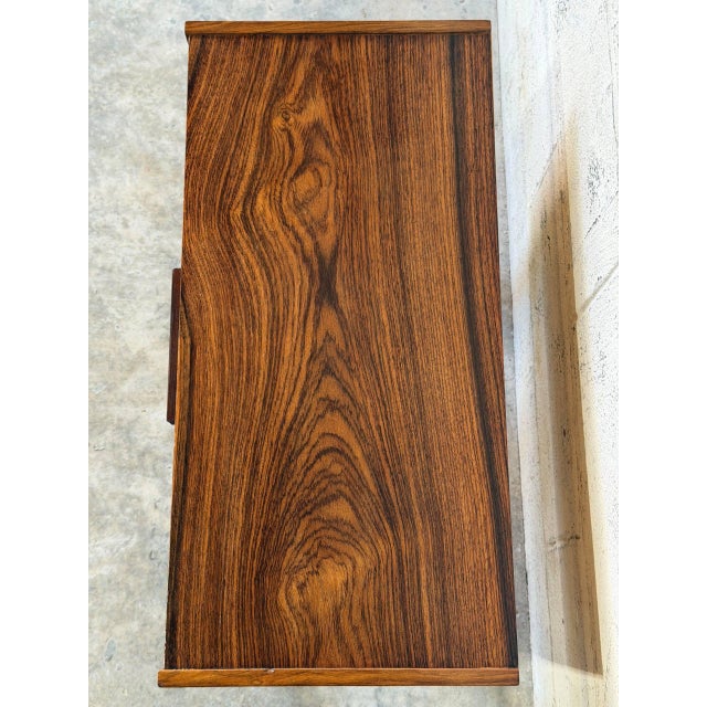 1960s Rosewood Small Dresser Wooden Nightstand Compact Dresser Mid-Century Modern 1960s For Sale - Image 5 of 12