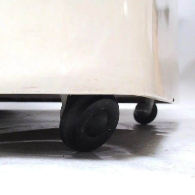 Plastic Fiberglass Coffee Table or Stool, 1960s For Sale - Image 7 of 12