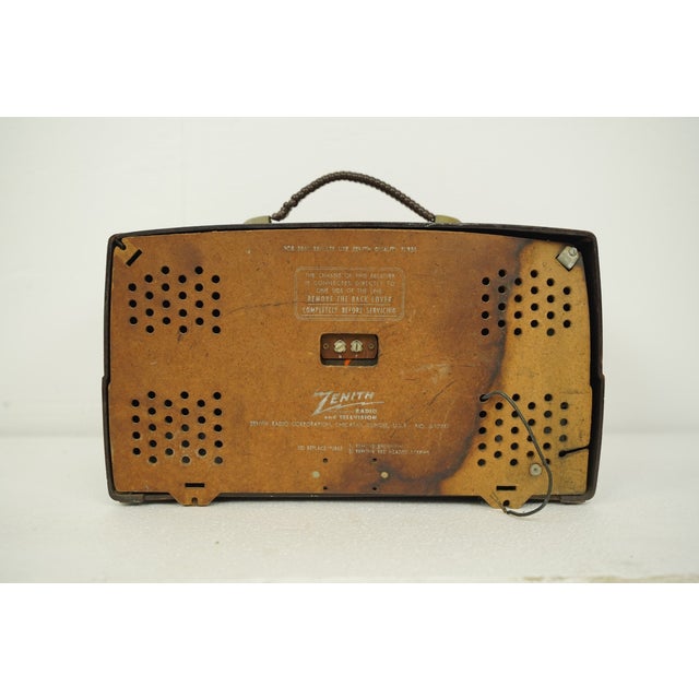 1951 Portable Zenith Brown Bakelite Am/Fm Tube Radio For Sale - Image 6 of 12