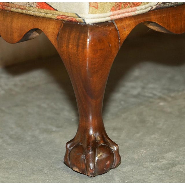 Gold Claw & Ball Foot Hall Bench Window Seat in Mulberry with Flying Duck S Fabric, 1920s For Sale - Image 8 of 18