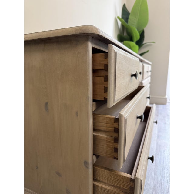 Wood Matching Chests of Drawers in Pine, 1990s, Set of 2 For Sale - Image 7 of 9