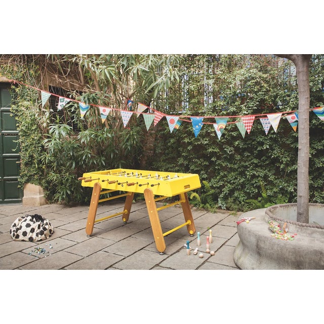Contemporary RS Barcelona RS4 Home Indoor/Outdoor Foosball Table, Yellow For Sale - Image 3 of 9