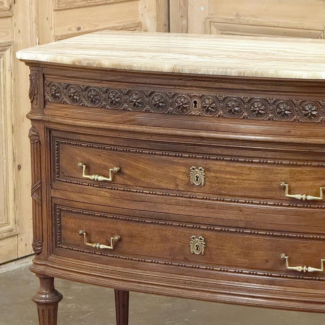 19th Century French Louis XVI Walnut Commode For Sale - Image 11 of 18