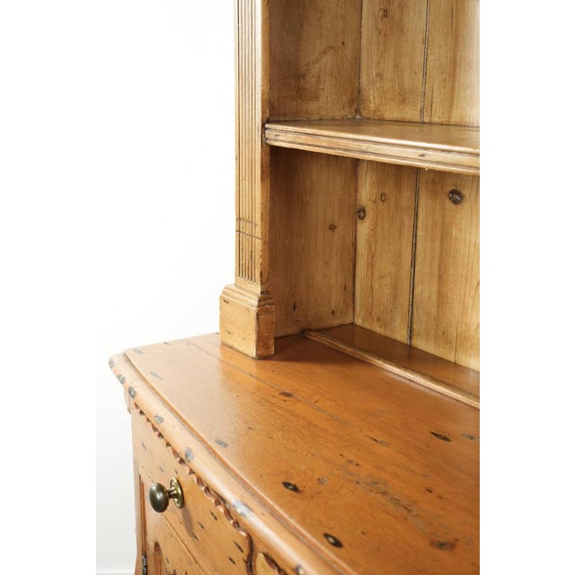 Antique English Cupboard in Pine, 1800s For Sale - Image 11 of 17