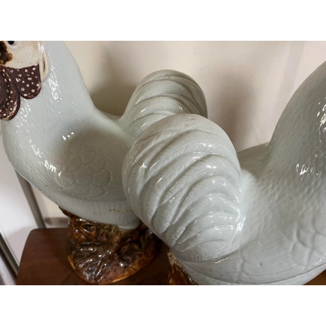 Ceramic Very Large 19th Century Chinese Export Porcelain Figures of Roosters or Cockerels - a Pair For Sale - Image 7 of 13