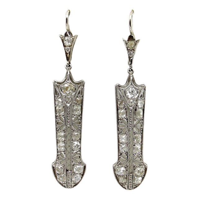 1900-1909 Edwardian 18k White Gold Old Mine Cut Diamond Filigree Earrings, Pair For Sale