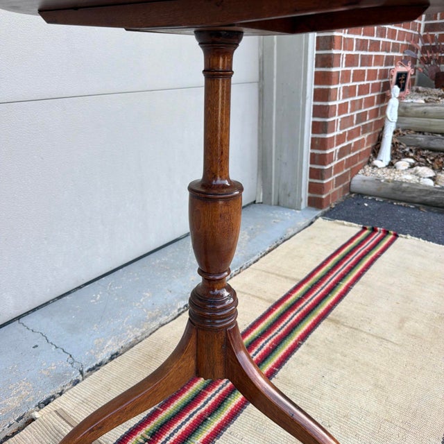Antique Mahogany & Birch Federal Tilt-Top Spider-Leg Candlestand, New Hampshire or Maine, Circa 1790-1810 For Sale - Image 4 of 17