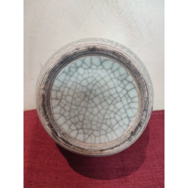 Early 20th Century Chinese Ceramic Pot Guan Ware Crackle Glaze Celadon Tea Jar For Sale - Image 5 of 11