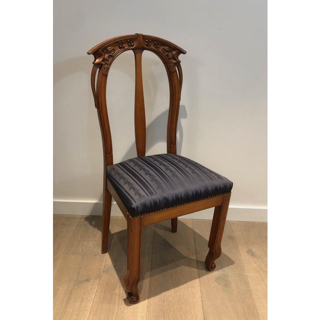 Art Nouveau Early 20th Century Set of 4 cherry wood chairs decorated with flowers and plants. For Sale - Image 3 of 12