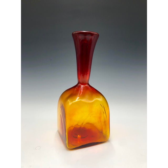 1960s Vintage Mid-Century Modern Amberina Red & Orange Glass Vase For Sale - Image 5 of 8