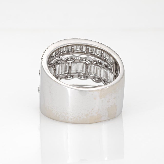 1970s 1970s 3.48ct Diamond Cigar Band Sz 8.25 Ring Mixed Cuts 18k White Gold Fine Jewelry For Sale - Image 5 of 6