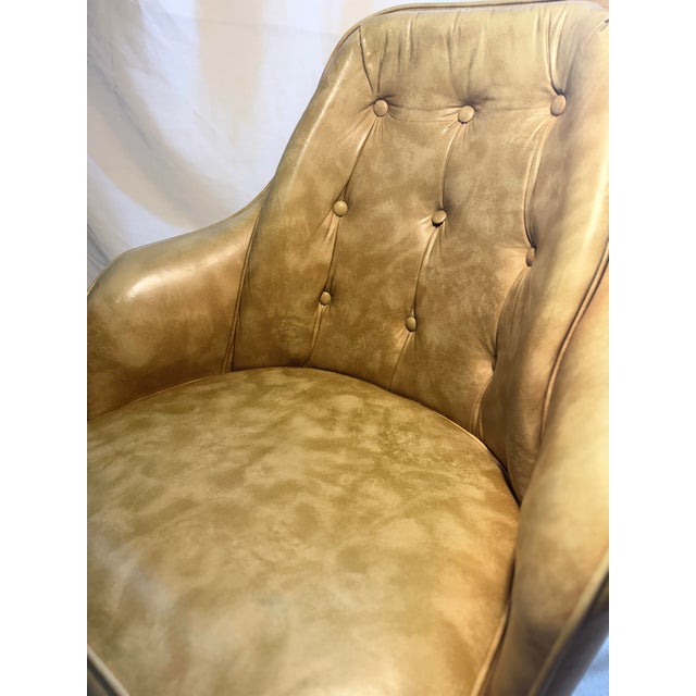 Plastic Vintage Stoneville Tufted Camel Swivel Executive Chair, 1970s For Sale - Image 7 of 12