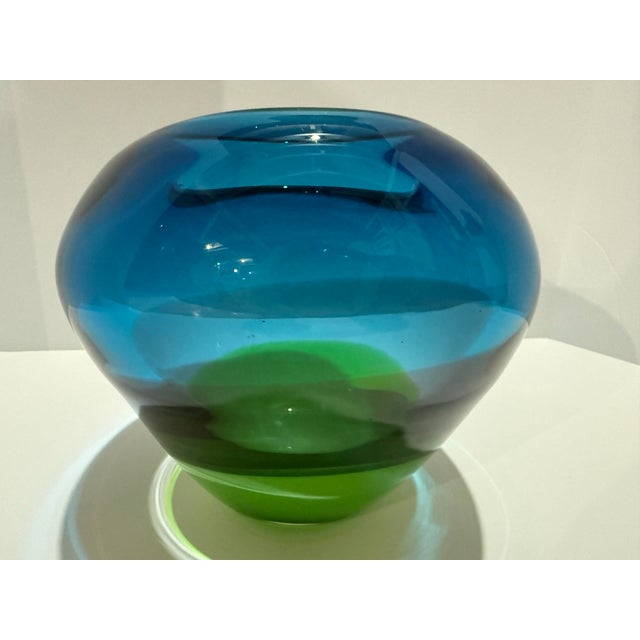 Waterford Evolution Blue & Lime Green Cased Art Glass Sculptural Bowl – Modern Centerpiece For Sale In Detroit - Image 6 of 12