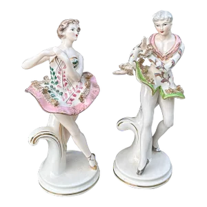 Pair of 1970s Victorian Ceramic Figurines