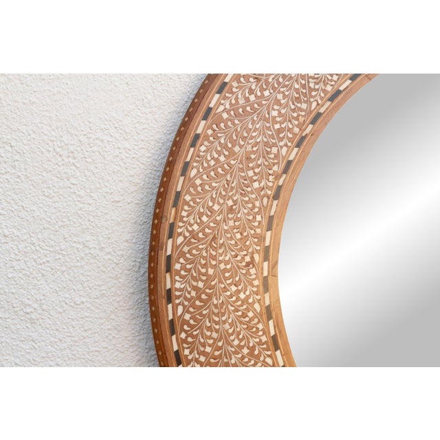 Finely Fern Leaf Inlay Round Mirror For Sale - Image 4 of 8