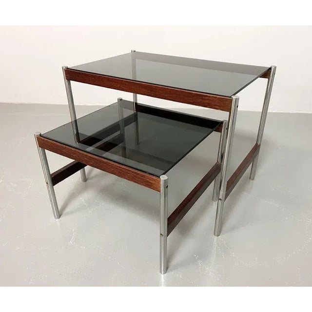 Fristho Dutch Nesting Tables in Smoked Glass Top, Wenge & Chrome from Fristho, 1960s, Set of 2 For Sale - Image 4 of 9